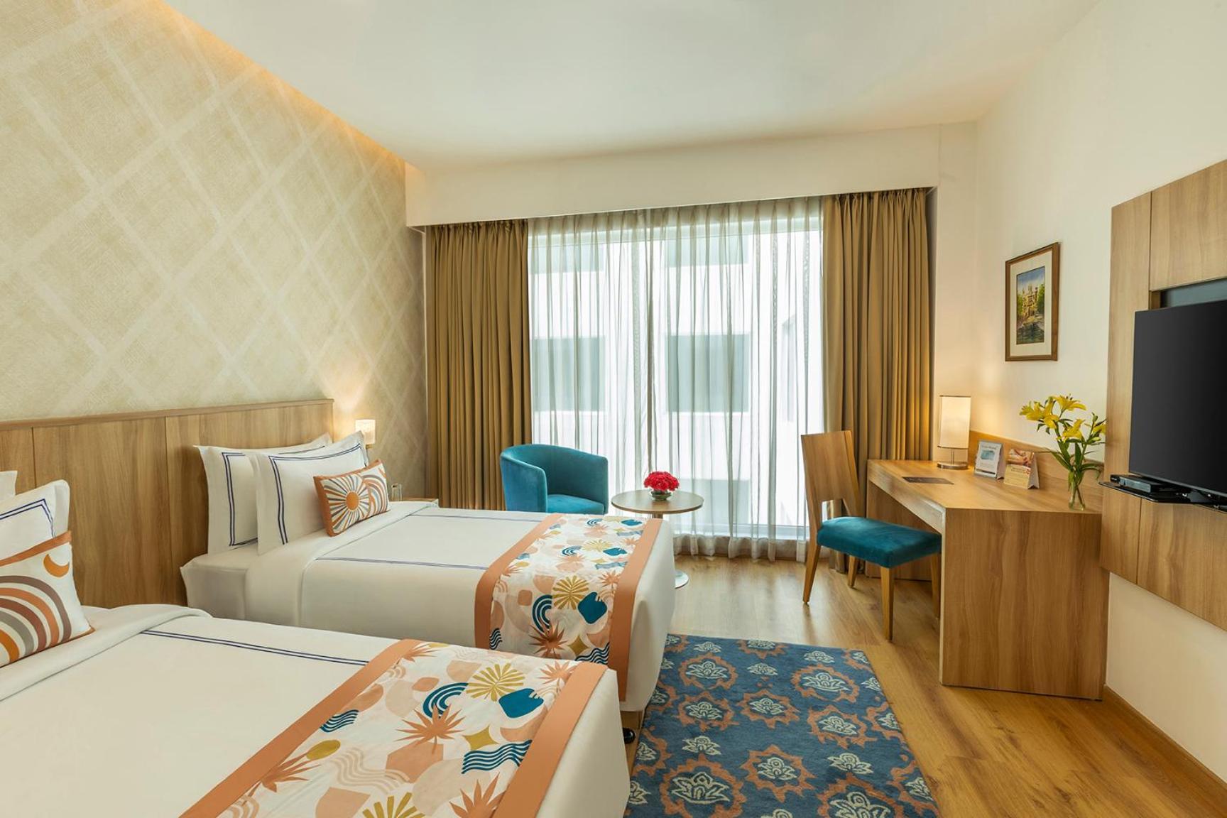 Expoinn Suites And Convention Greater Noida Exterior photo